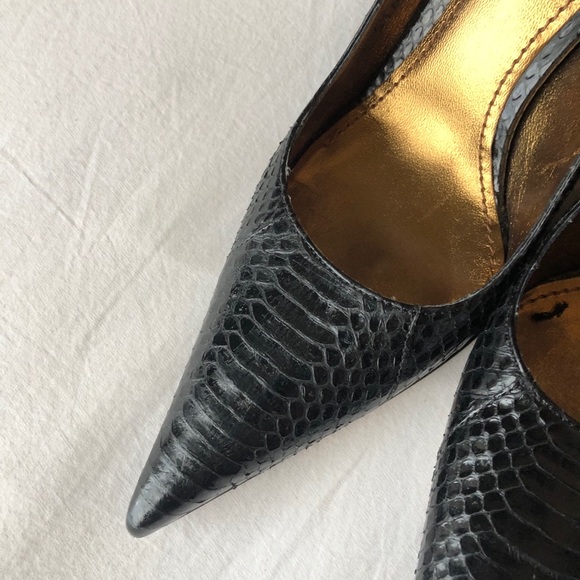 Dolce & Gabbana snake skin pumps - Picture 2 of 6
